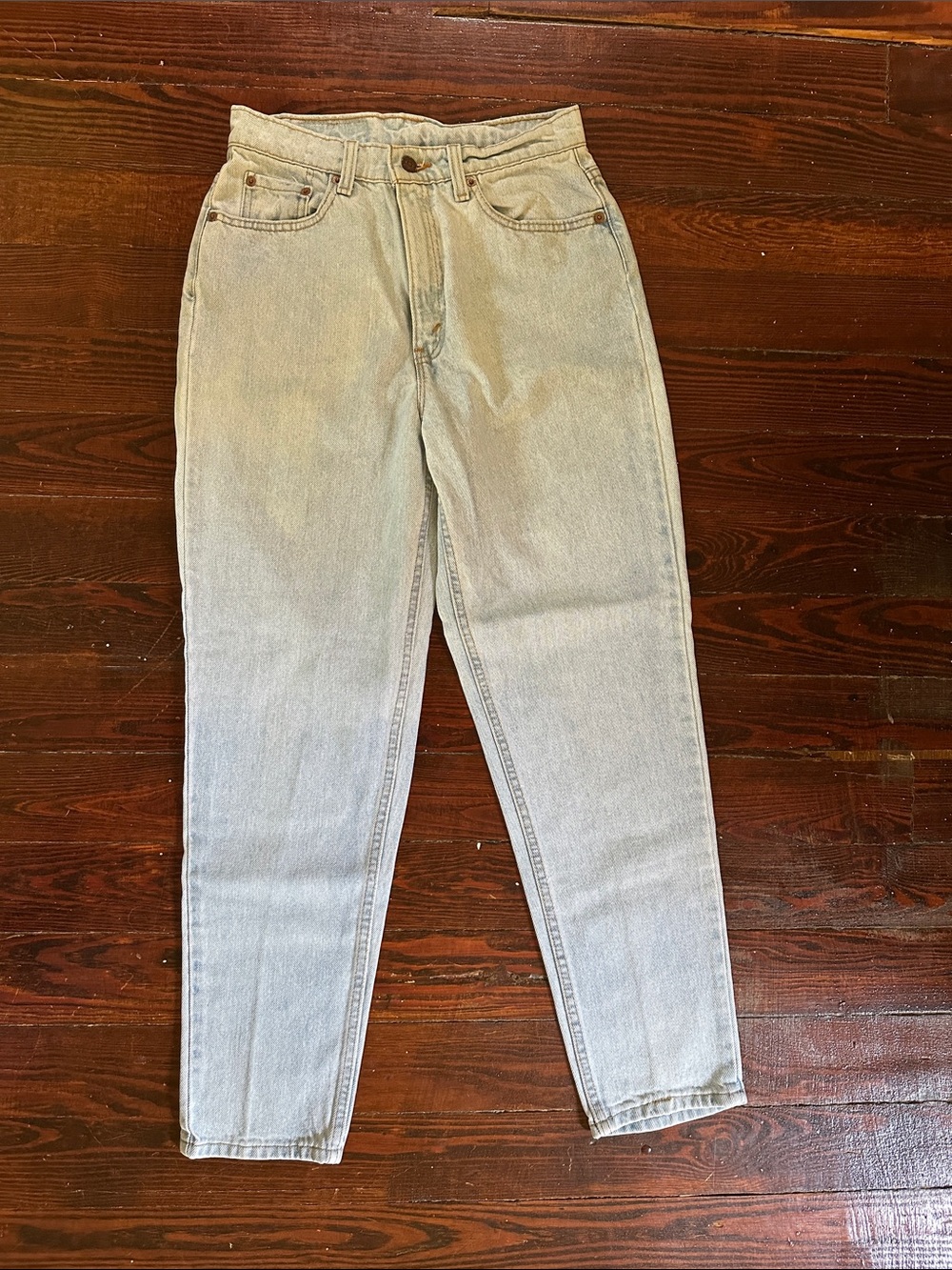 Vintage Levi's 521 High-Rise Light Blue Mom Jeans